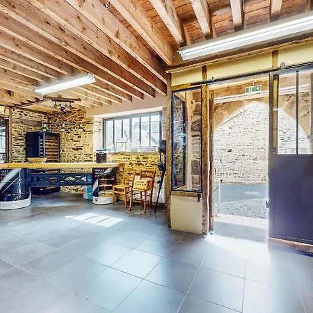 Stunning In Le Vendin *