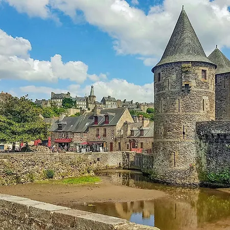 Stunning In Le Vendin Neuilly-le-Vendin