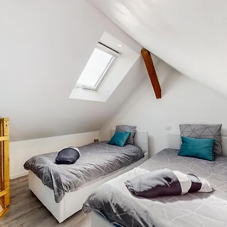 Stunning In Le Vendin *