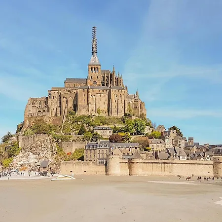 Stunning In Le Vendin 펜션