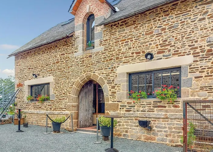 Stunning In Le Vendin *