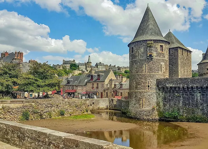 Stunning In Le Vendin Neuilly-le-Vendin