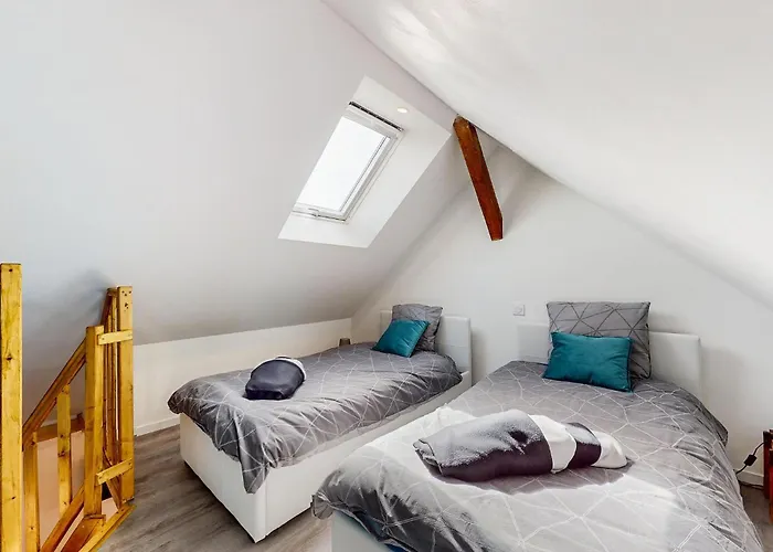 Stunning In Le Vendin *